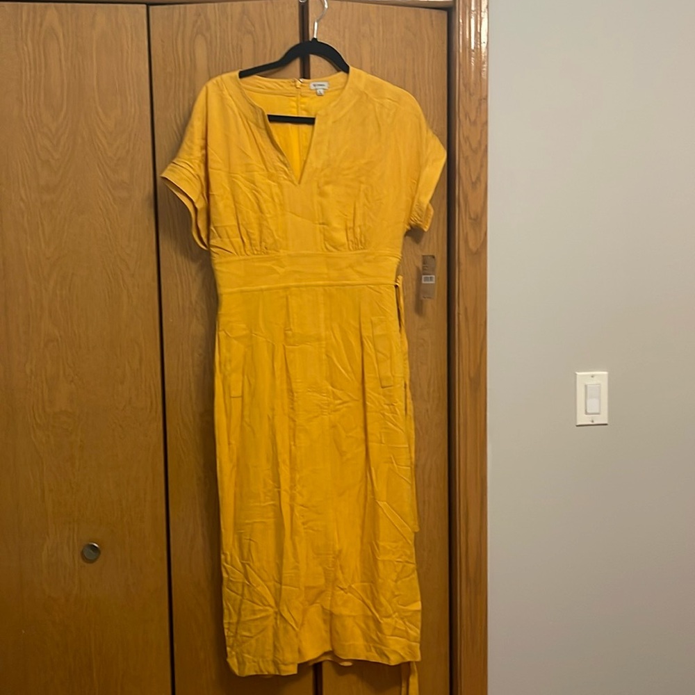 Beautiful yellow, maxi dress